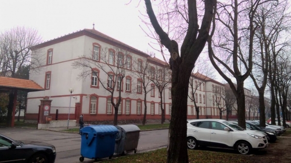 Ministerstvo obrany SR, Kutuzovove kasárne - výmena okien a vchodových dverí 